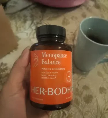 Herbodhi-bottle-in-daily-use-500x500.webp